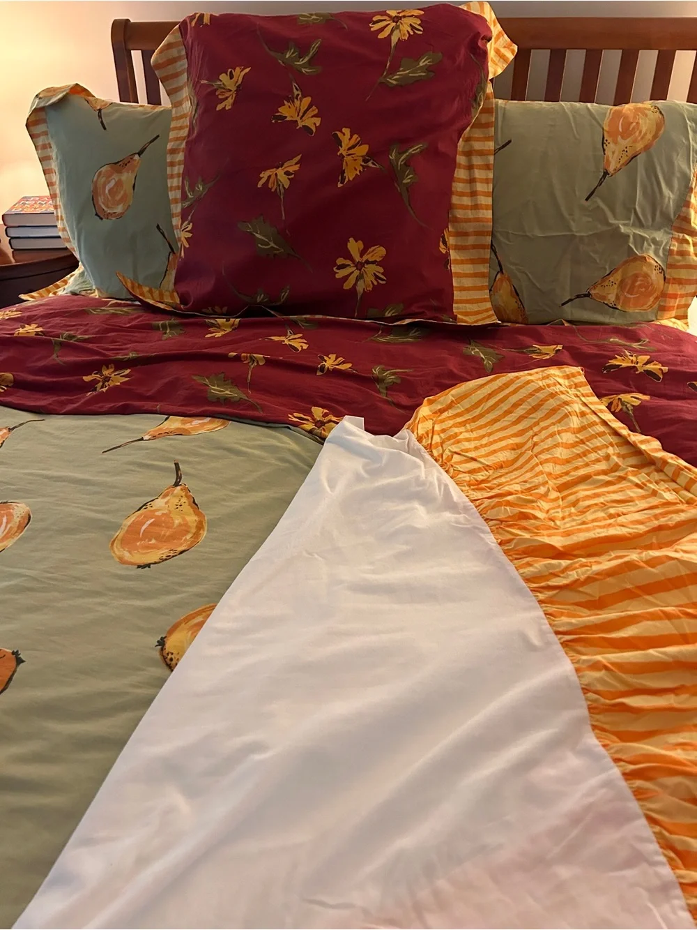 Pine Cone Hill Daisy & Pear Droll Designs Comforter Set